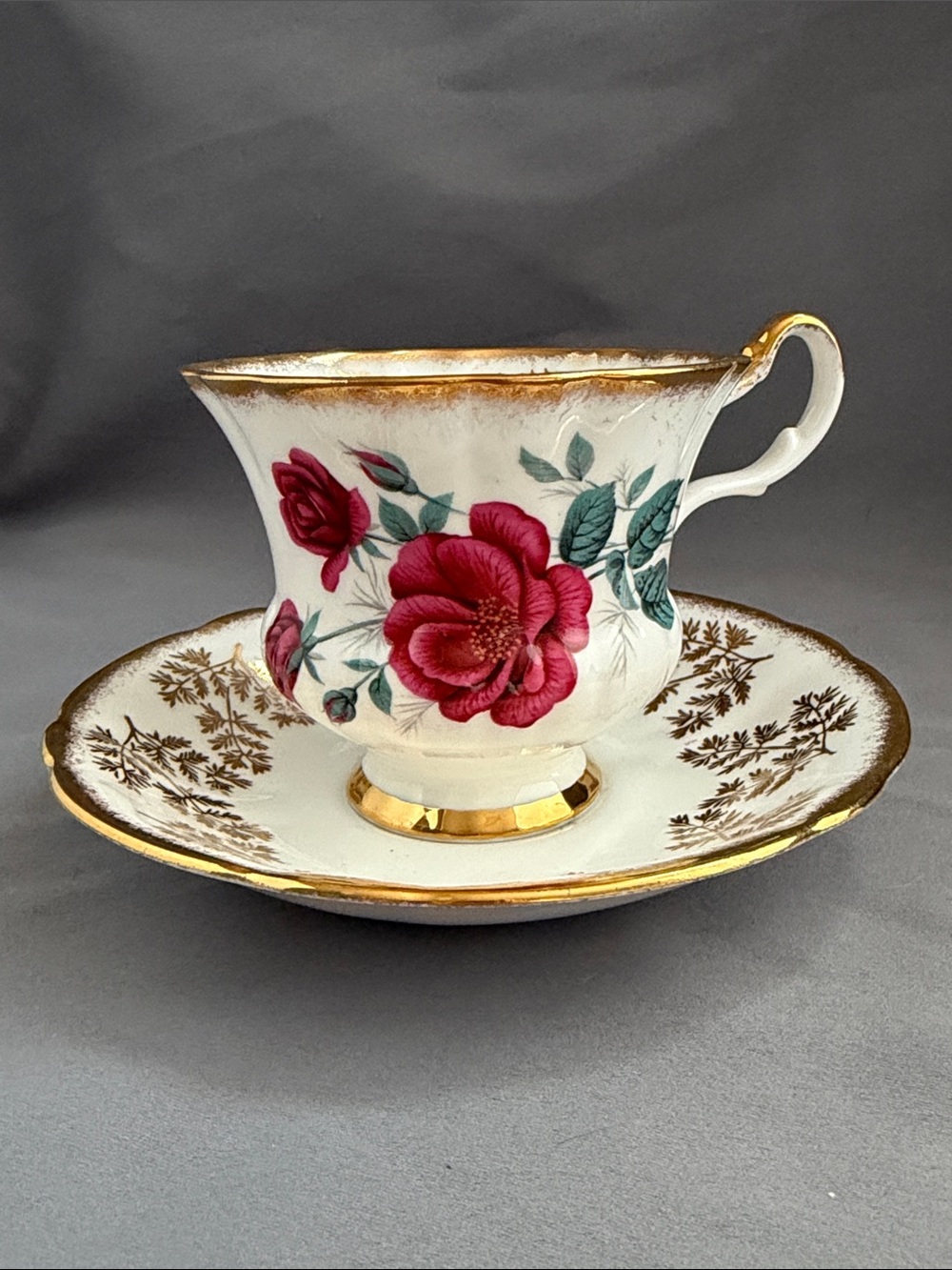 Vintage Royal London China Gold Trimmed Pink Roses Teacup and Saucer Set EUC